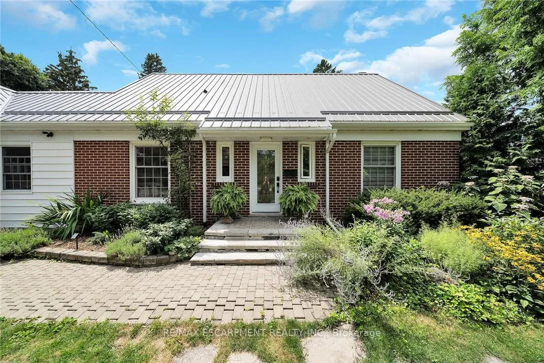 Photo 2 of 14 Simcoe Boulevard, Norfolk, Simcoe — HOMEH