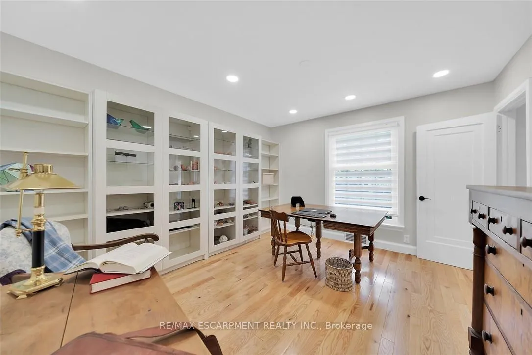 Photo 8 of 14 Simcoe Boulevard, Norfolk, Simcoe — HOMEH