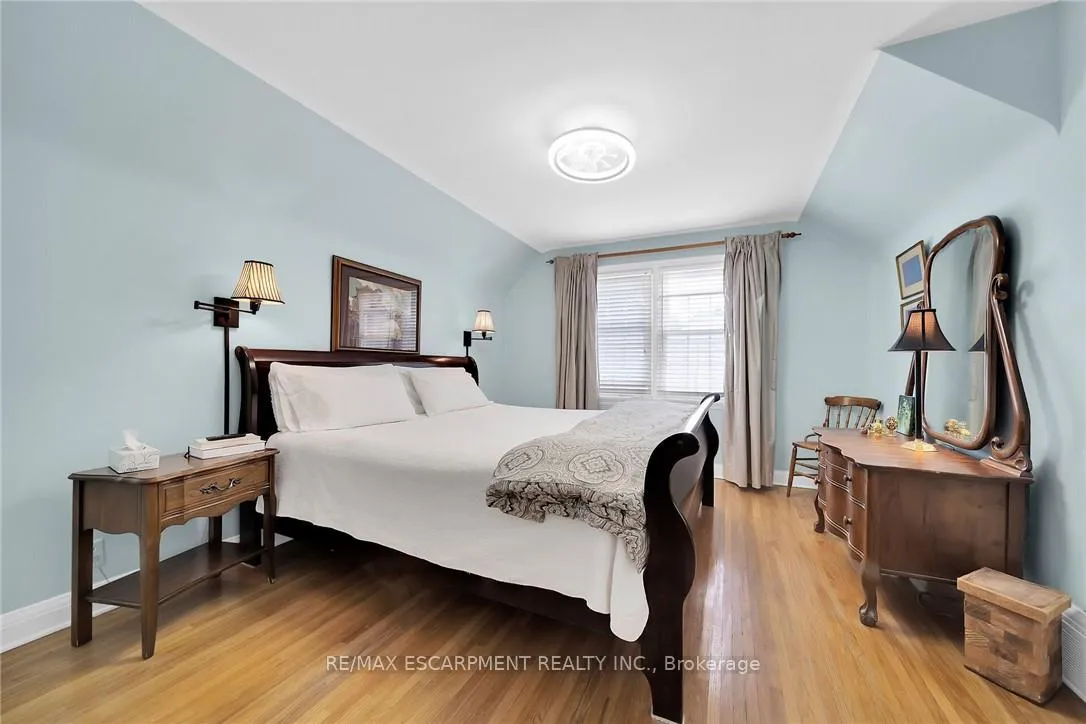 Photo 25 of 14 Simcoe Boulevard, Norfolk, Simcoe — HOMEH