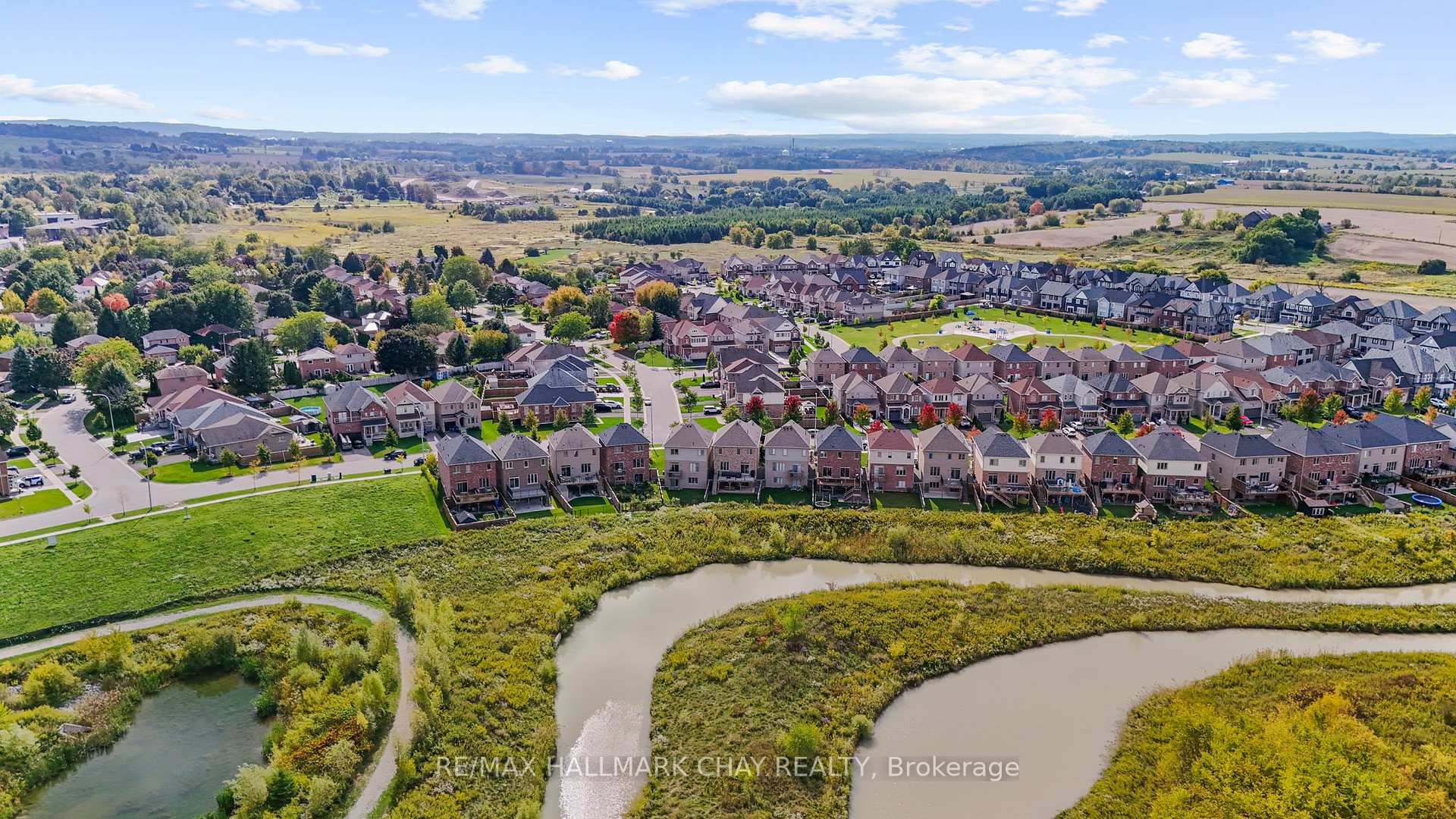 Photo 50 of 52 Strachan Trail, New Tecumseth, Beeton — HOMEH