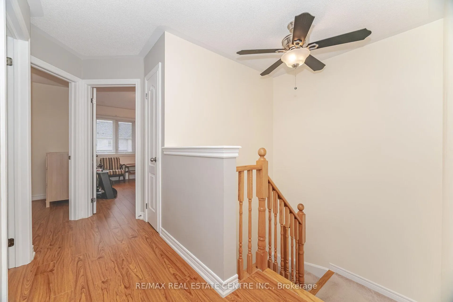 Photo 14 of 2570 Valleyridge Drive, Oakville, Bronte Creek — HOMEH