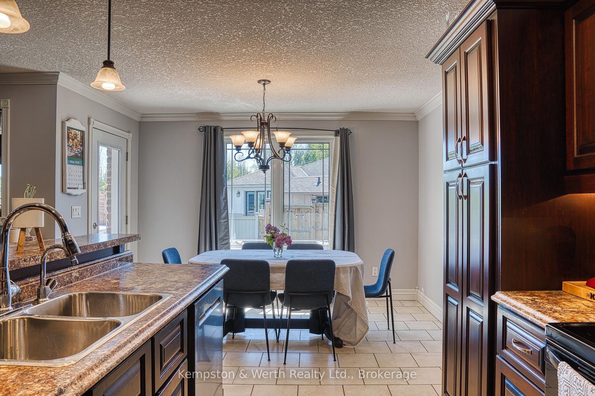 Photo 20 of 295 Anger Street E, North Perth, Listowel — HOMEH