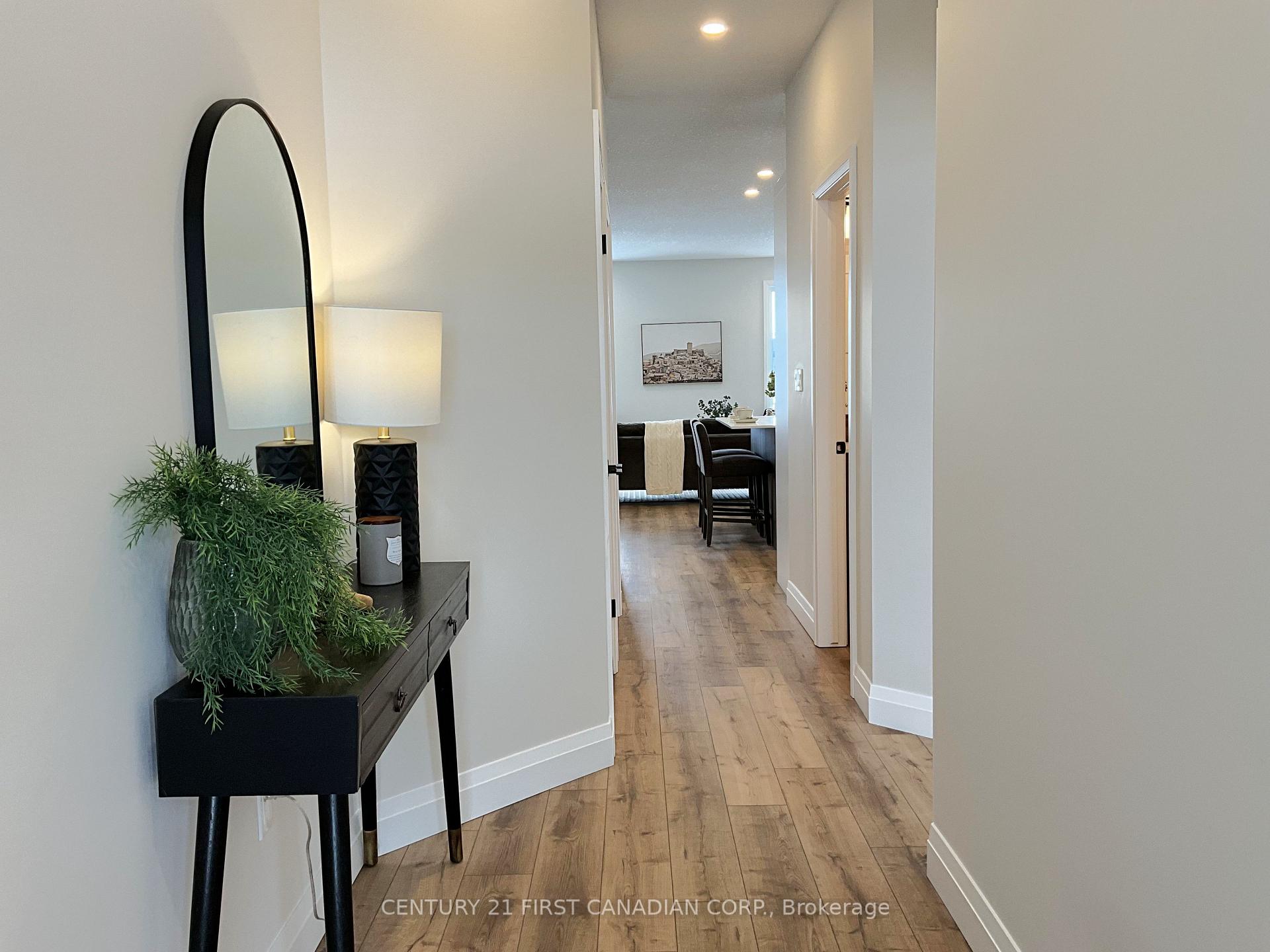 Photo 3 of 54 Postma Crescent, North Middlesex, Alisa Craig — HOMEH