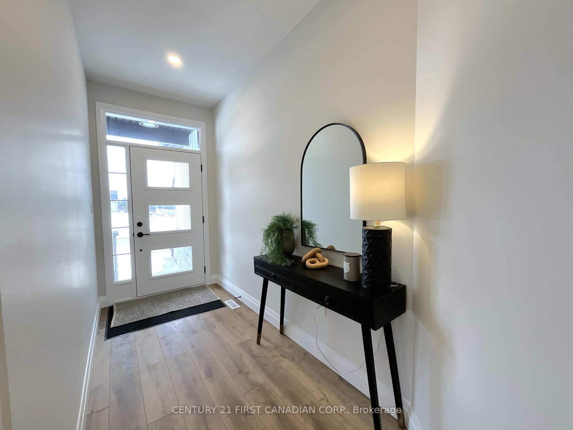 Photo 4 of 54 Postma Crescent, North Middlesex, Alisa Craig — HOMEH