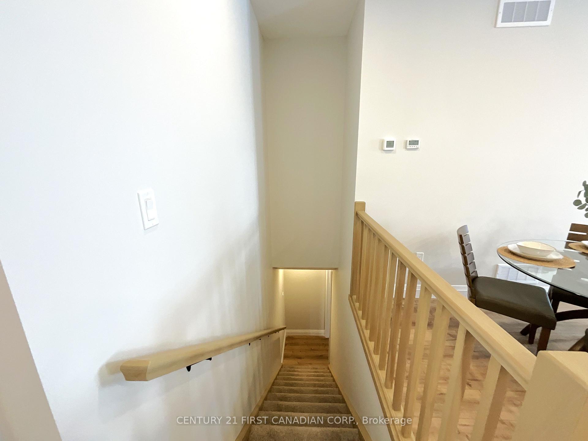 Photo 11 of 54 Postma Crescent, North Middlesex, Alisa Craig — HOMEH