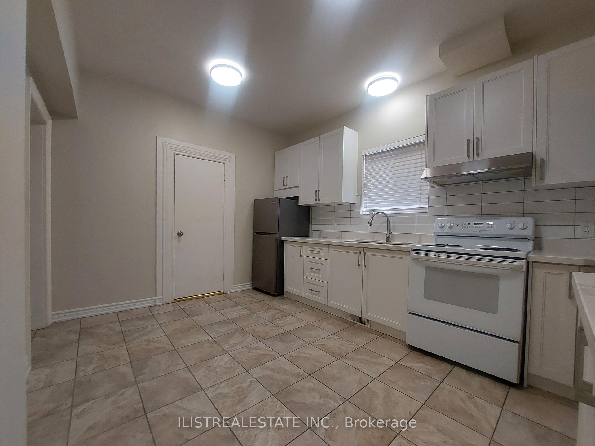 Photo 5 of 222 Athol Street E, Oshawa, Central — HOMEH