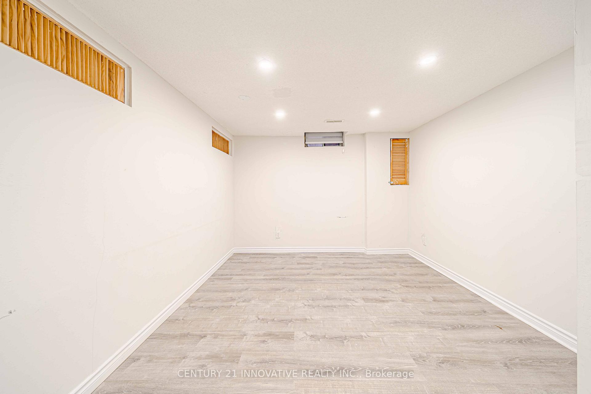 Photo 5 of Unit Bsmt, 148 William Honey Crescent, Markham, Middlefield — HOMEH