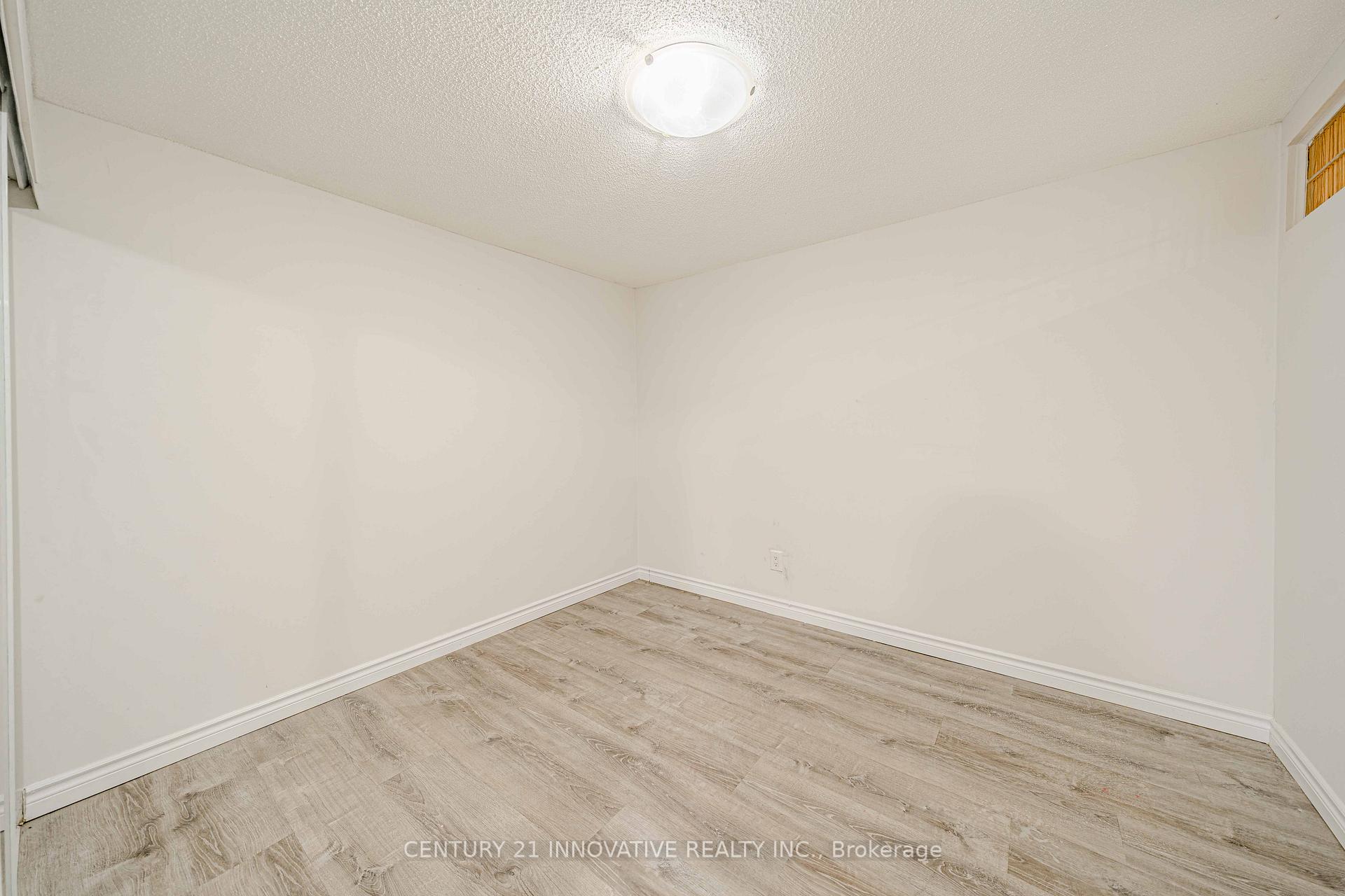Photo 10 of Unit Bsmt, 148 William Honey Crescent, Markham, Middlefield — HOMEH