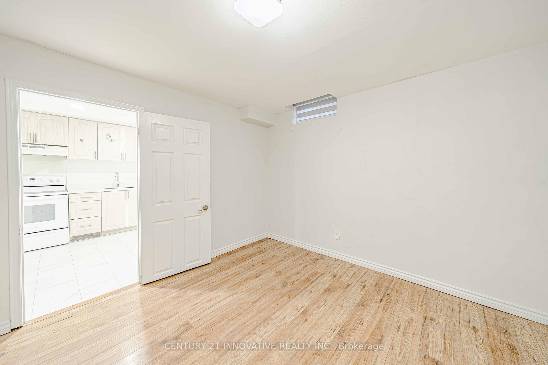 Photo 16 of Unit Bsmt, 148 William Honey Crescent, Markham, Middlefield — HOMEH