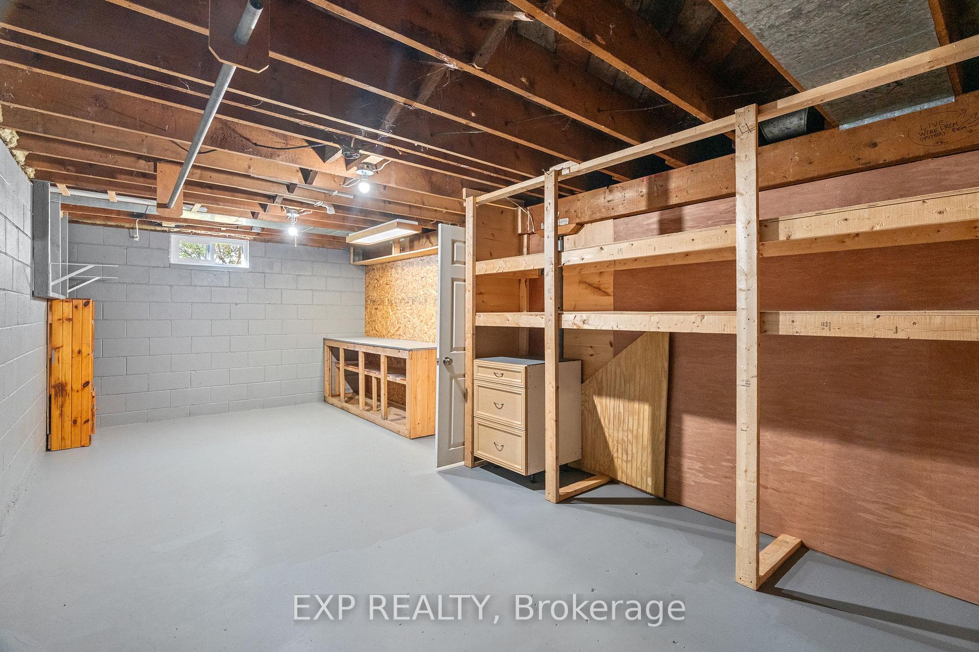 Photo 31 of 2444 Elginfield Road, North Middlesex, Rural North Middlesex — HOMEH