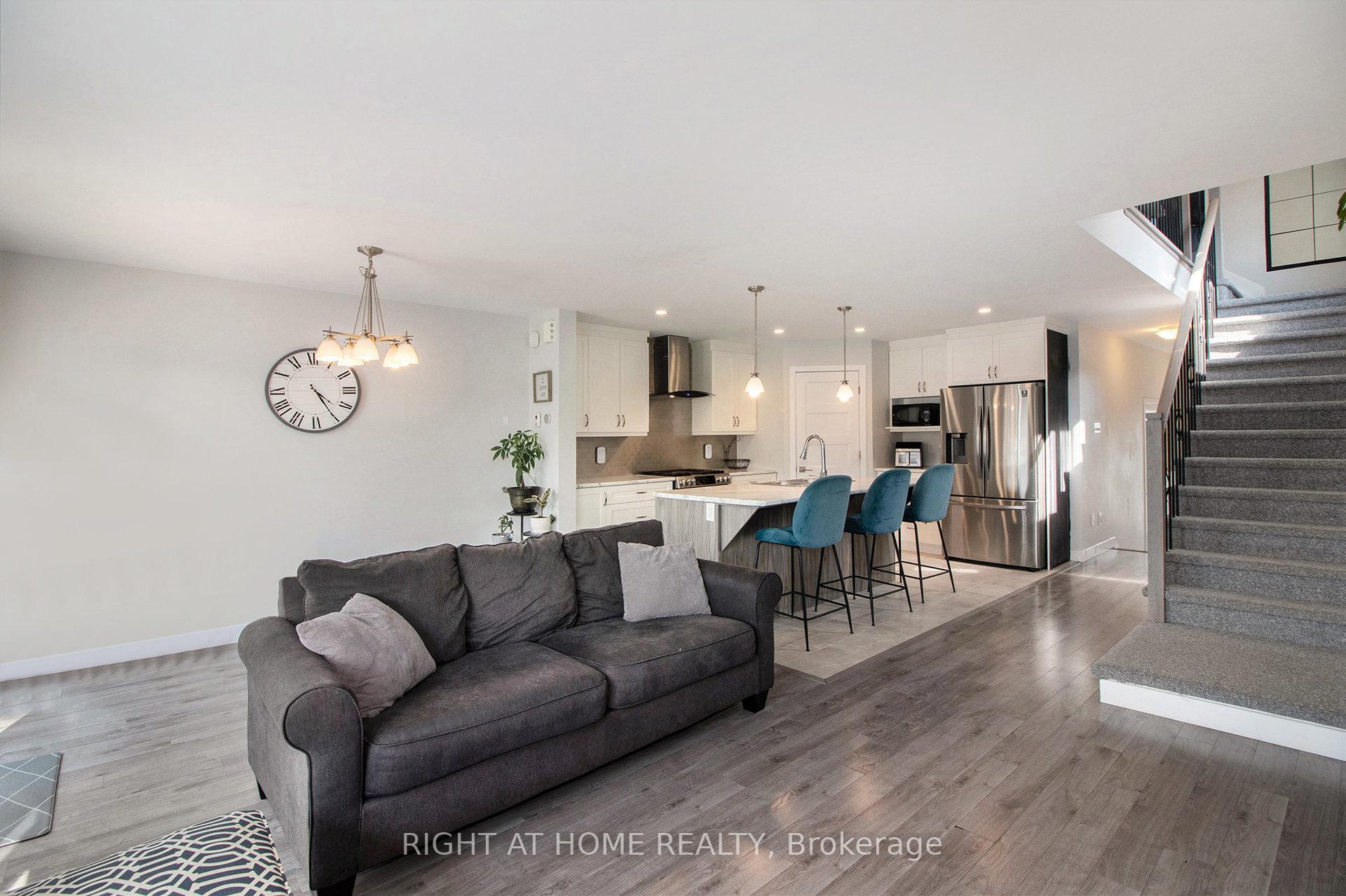 Photo 8 of Unit A, 3 Flagstone Private Lane, North Stormont, North Stormont (Finch) Twp — HOMEH