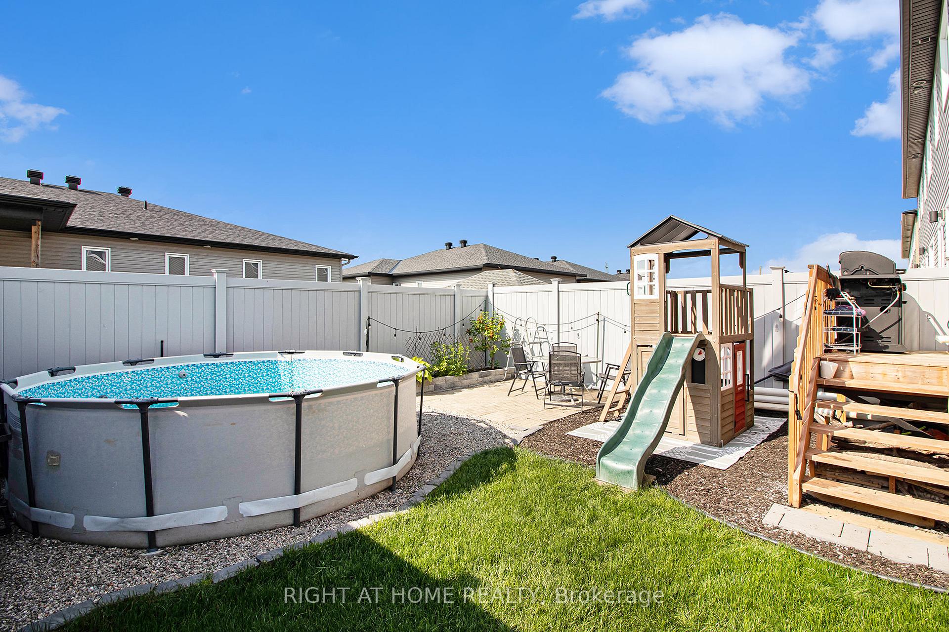 Photo 22 of Unit A, 3 Flagstone Private Lane, North Stormont, North Stormont (Finch) Twp — HOMEH