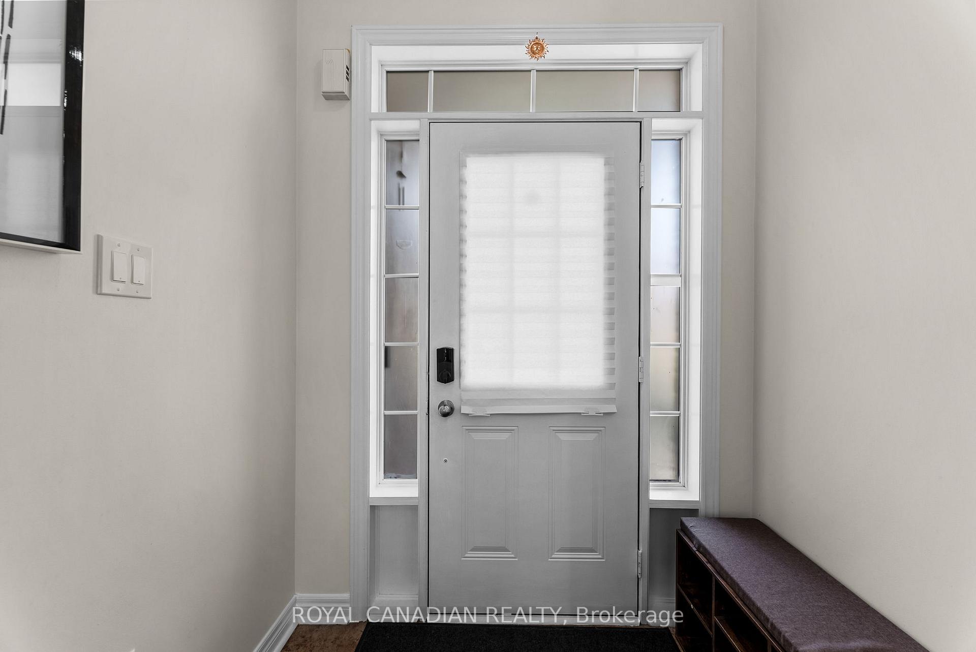 Photo 7 of 4699 Centretown Way, Mississauga, Hurontario — HOMEH