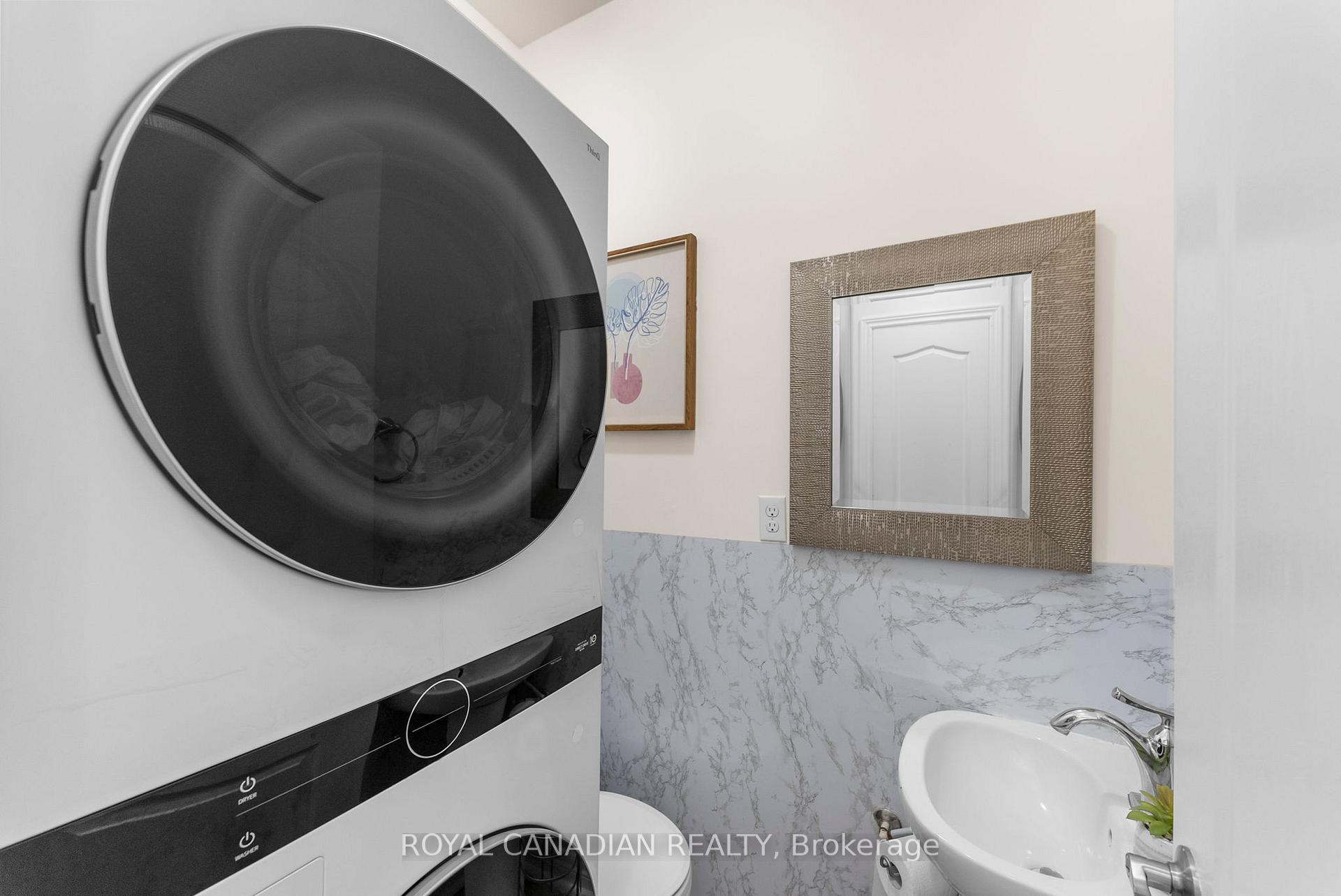 Photo 18 of 4699 Centretown Way, Mississauga, Hurontario — HOMEH
