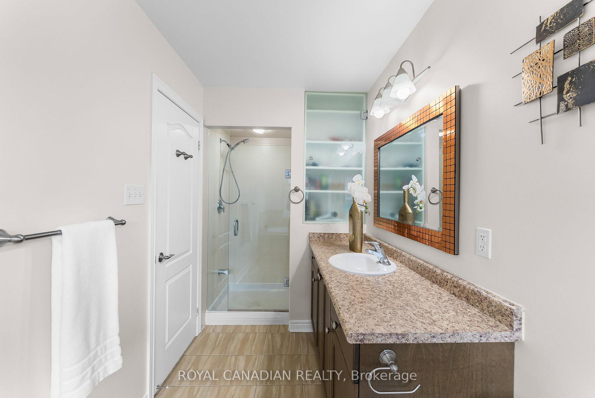 Photo 24 of 4699 Centretown Way, Mississauga, Hurontario — HOMEH