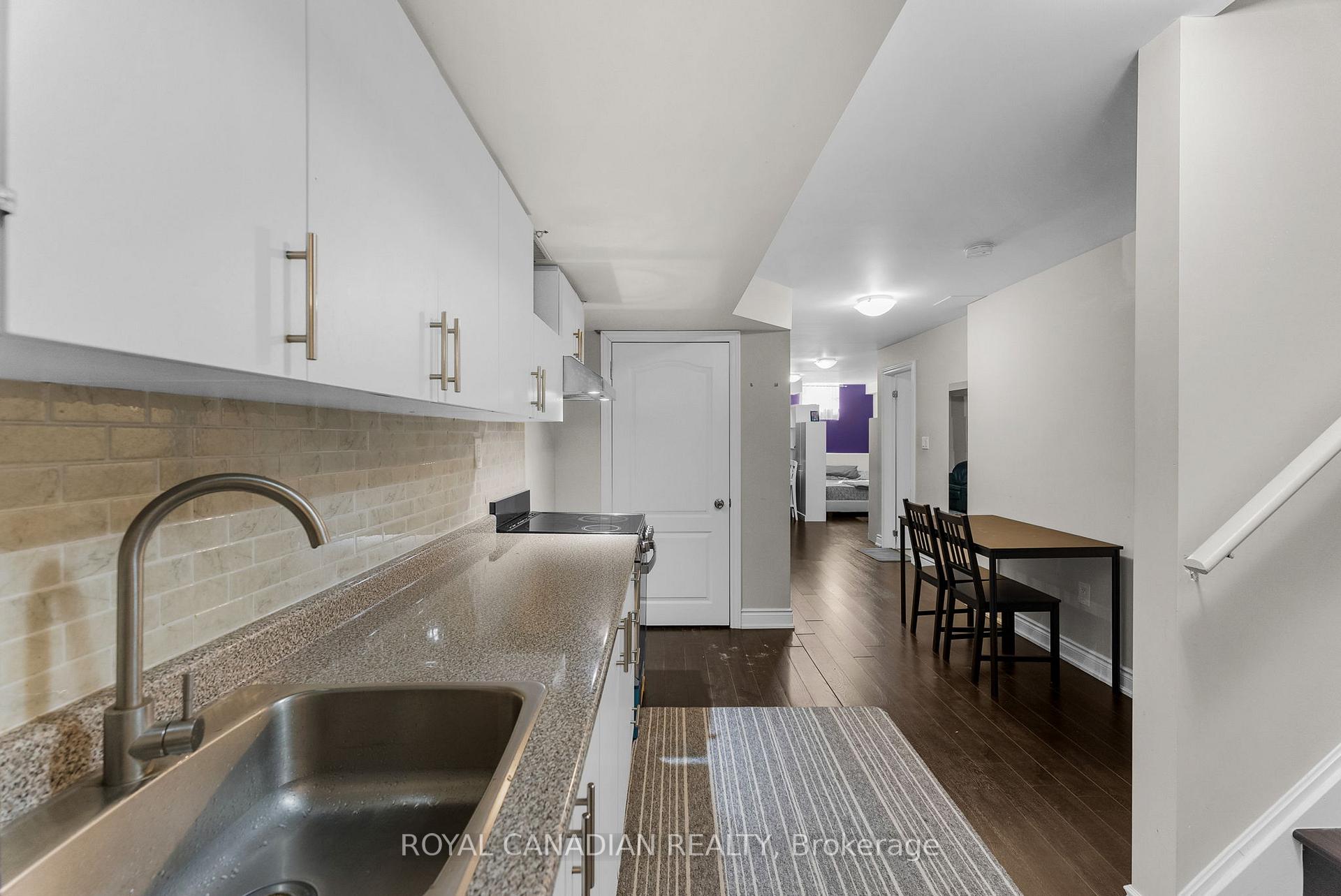 Photo 33 of 4699 Centretown Way, Mississauga, Hurontario — HOMEH