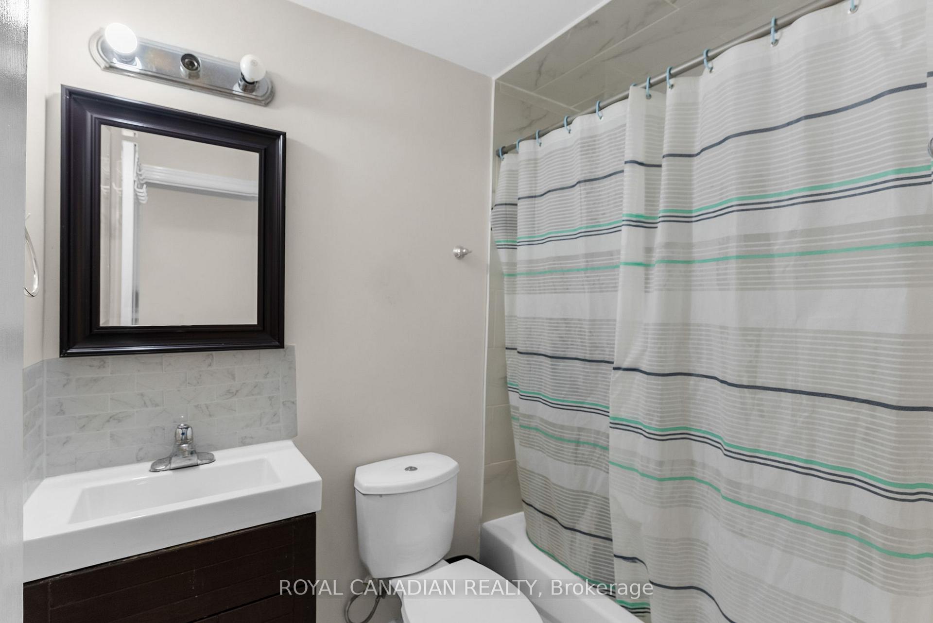 Photo 37 of 4699 Centretown Way, Mississauga, Hurontario — HOMEH