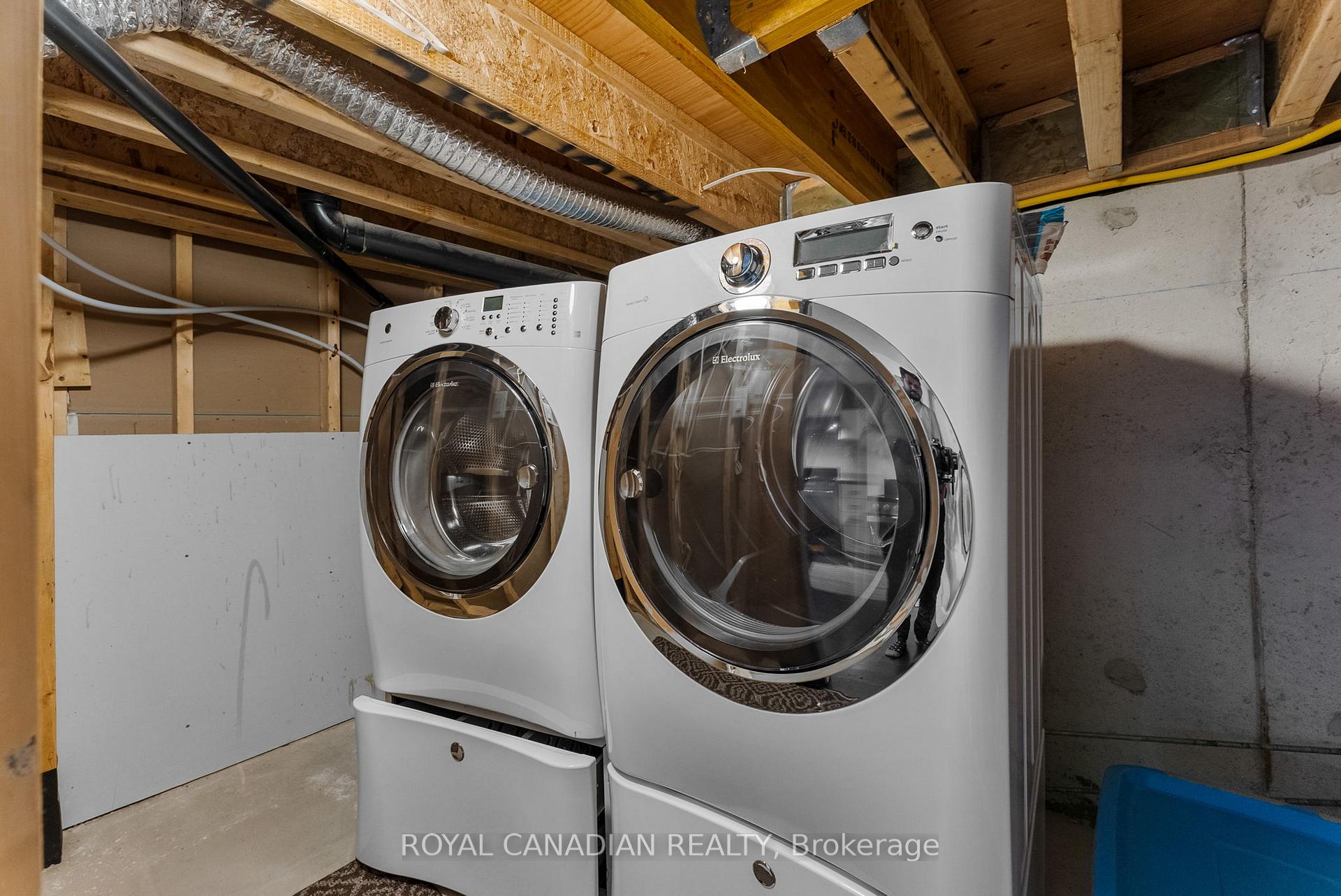 Photo 38 of 4699 Centretown Way, Mississauga, Hurontario — HOMEH