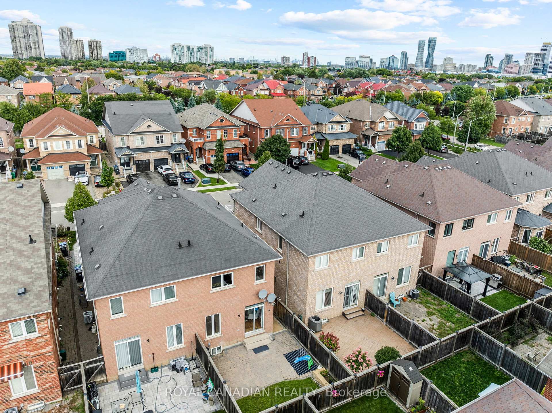 Photo 44 of 4699 Centretown Way, Mississauga, Hurontario — HOMEH