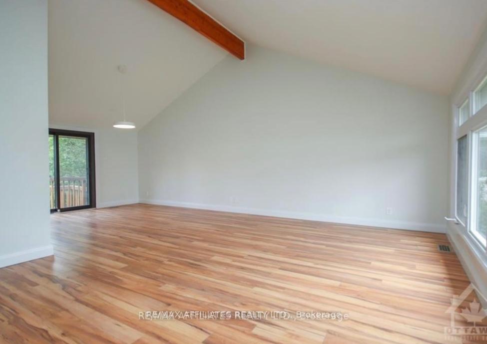 Photo 6 of 4343 Innes Road, Ottawa, Queenswood Heights South — HOMEH