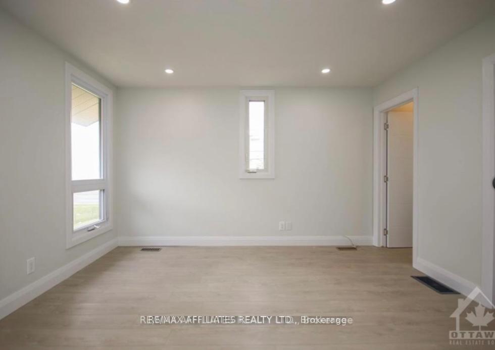 Photo 25 of 4343 Innes Road, Ottawa, Queenswood Heights South — HOMEH