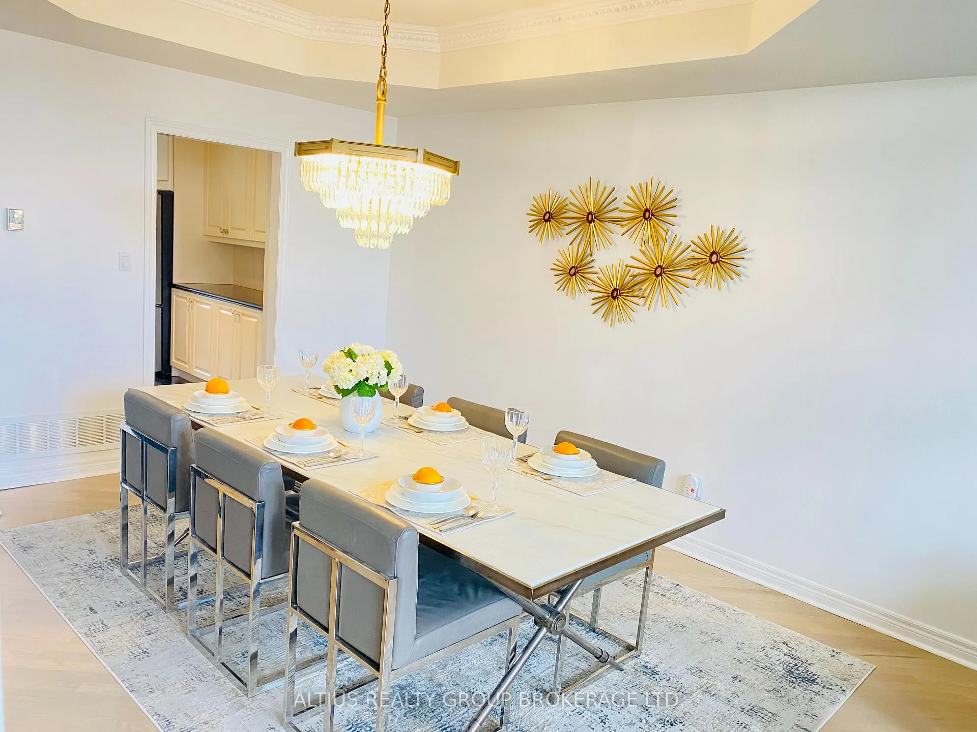 Photo 4 of Unit 9, 57 Cordoba Drive S, Vaughan, Lakeview Estates — HOMEH