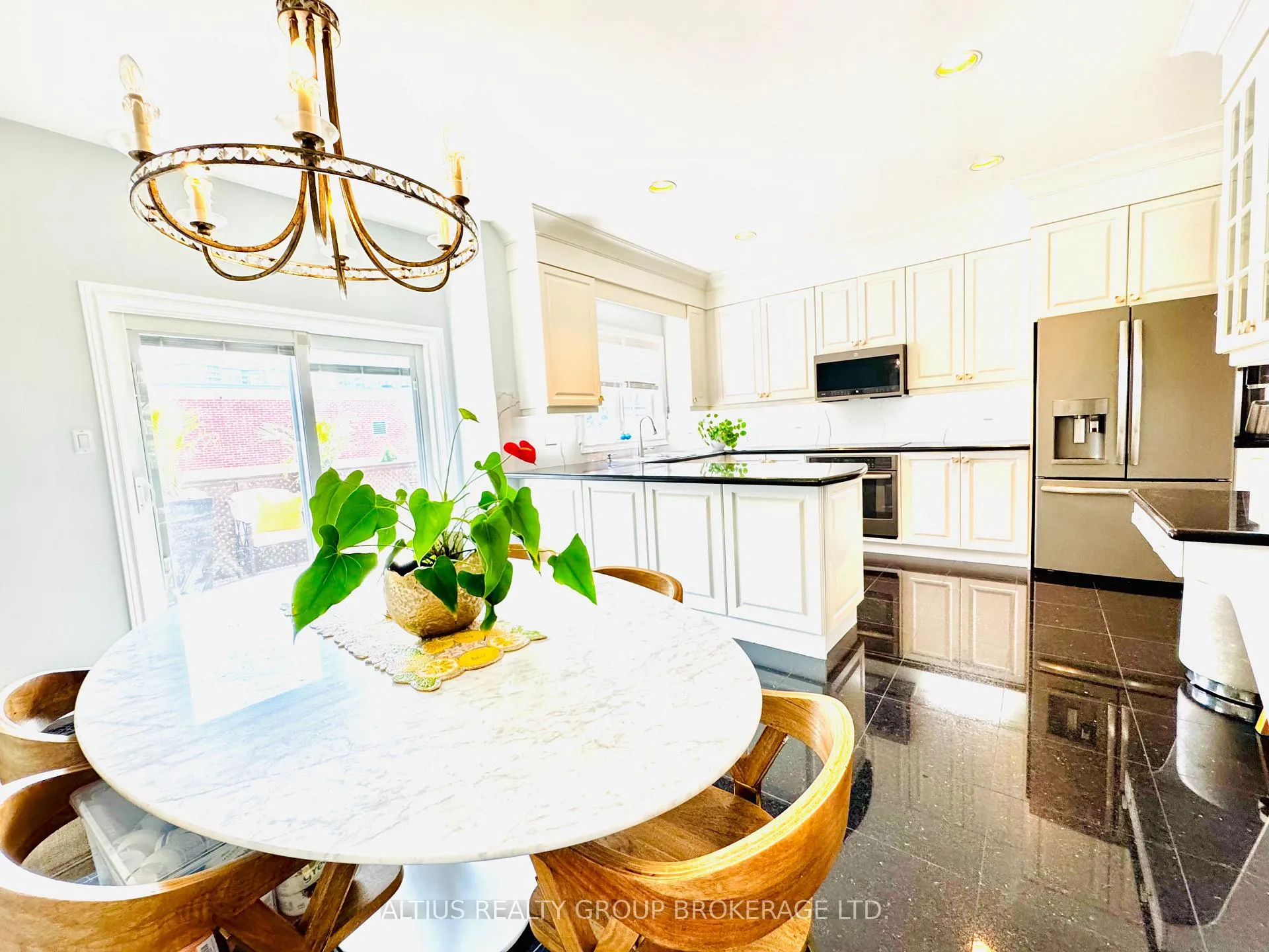 Photo 5 of Unit 9, 57 Cordoba Drive S, Vaughan, Lakeview Estates — HOMEH
