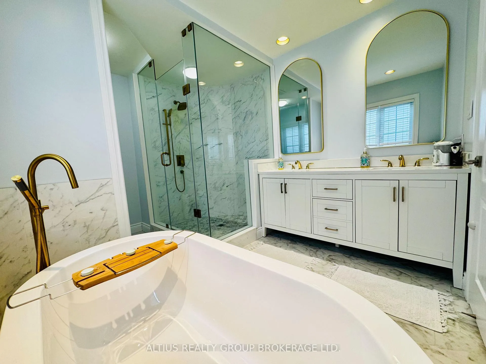 Photo 11 of Unit 9, 57 Cordoba Drive S, Vaughan, Lakeview Estates — HOMEH