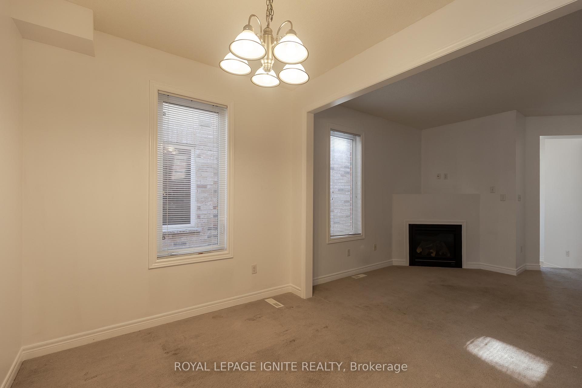 Photo 8 of 5402 Bellaggio Crescent, Mississauga, East Credit — HOMEH