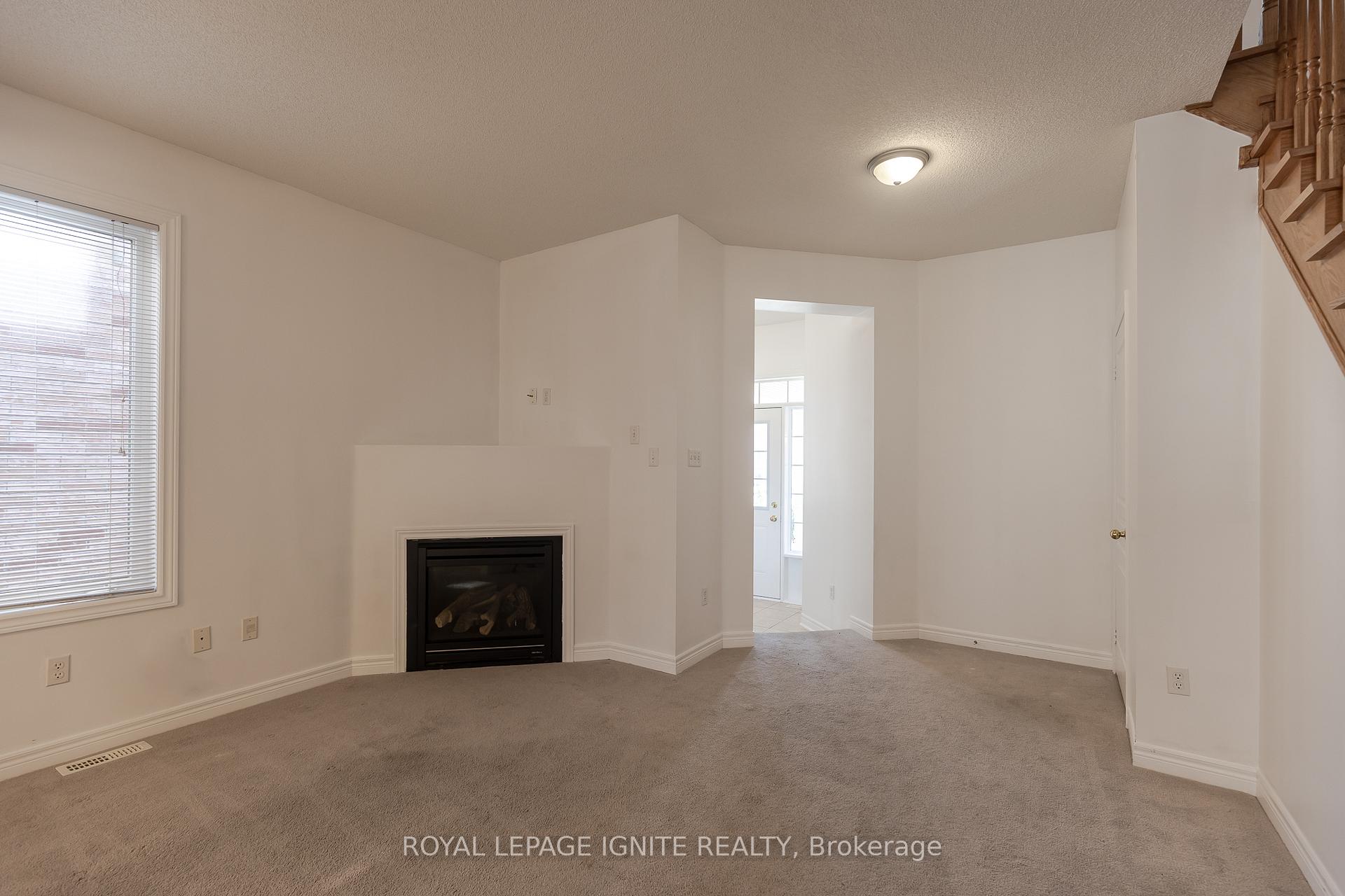 Photo 3 of 5402 Bellaggio Crescent, Mississauga, East Credit — HOMEH