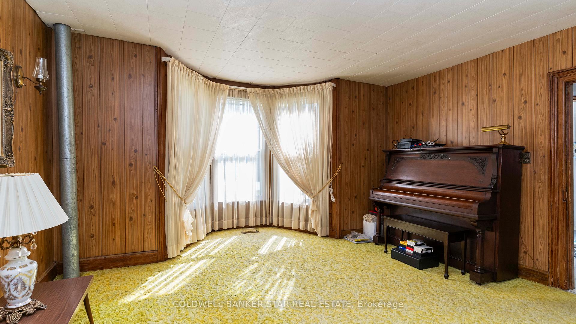 Photo 6 of 117 Jameson Street, North Middlesex, Alisa Craig — HOMEH