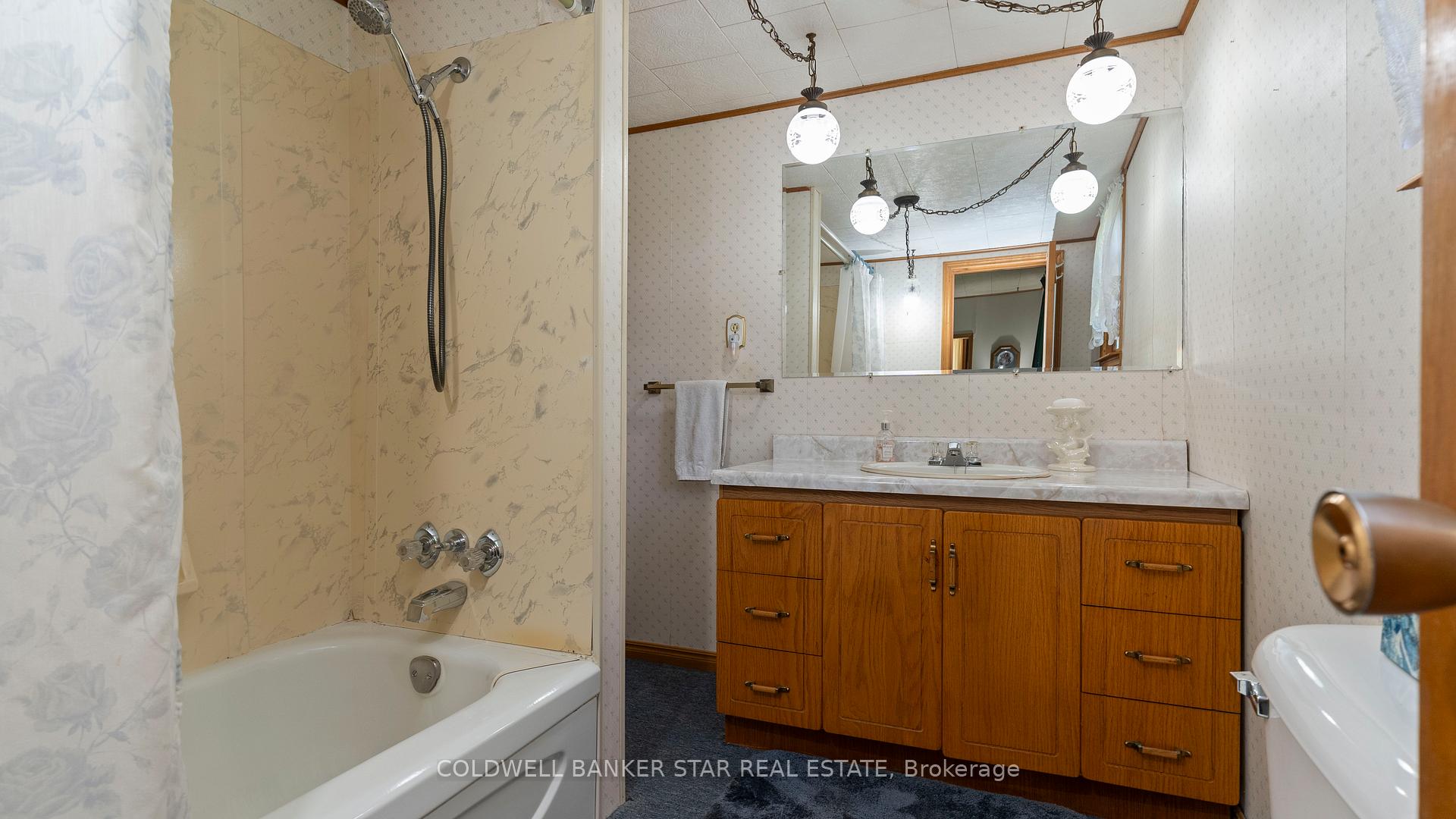 Photo 10 of 117 Jameson Street, North Middlesex, Alisa Craig — HOMEH
