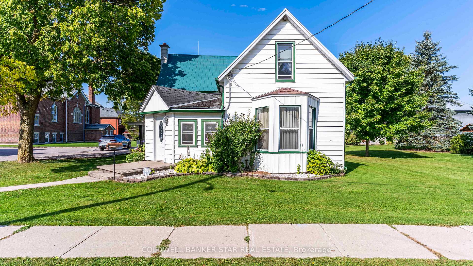 Photo 31 of 117 Jameson Street, North Middlesex, Alisa Craig — HOMEH