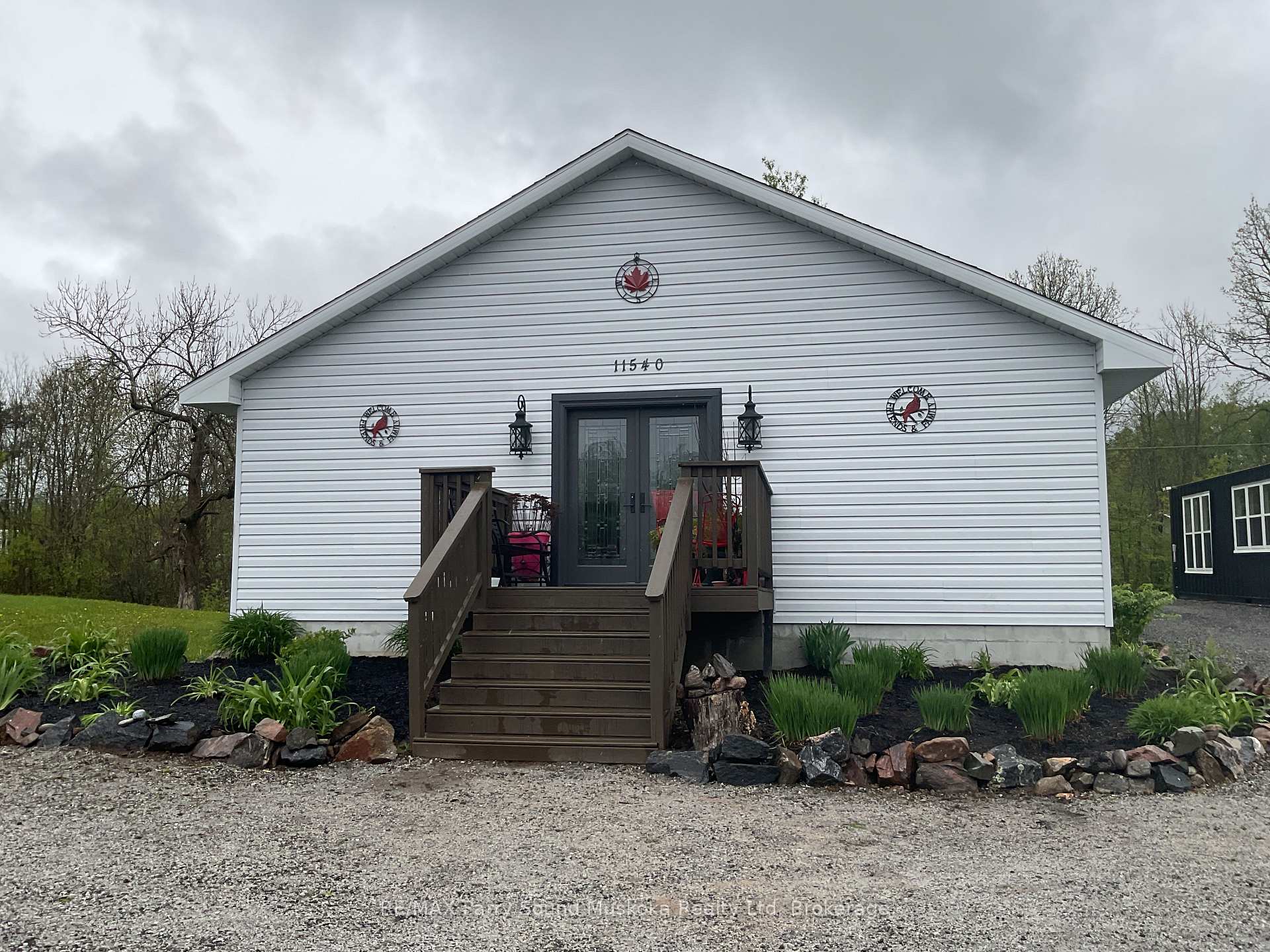Front of 11540 Highway 522