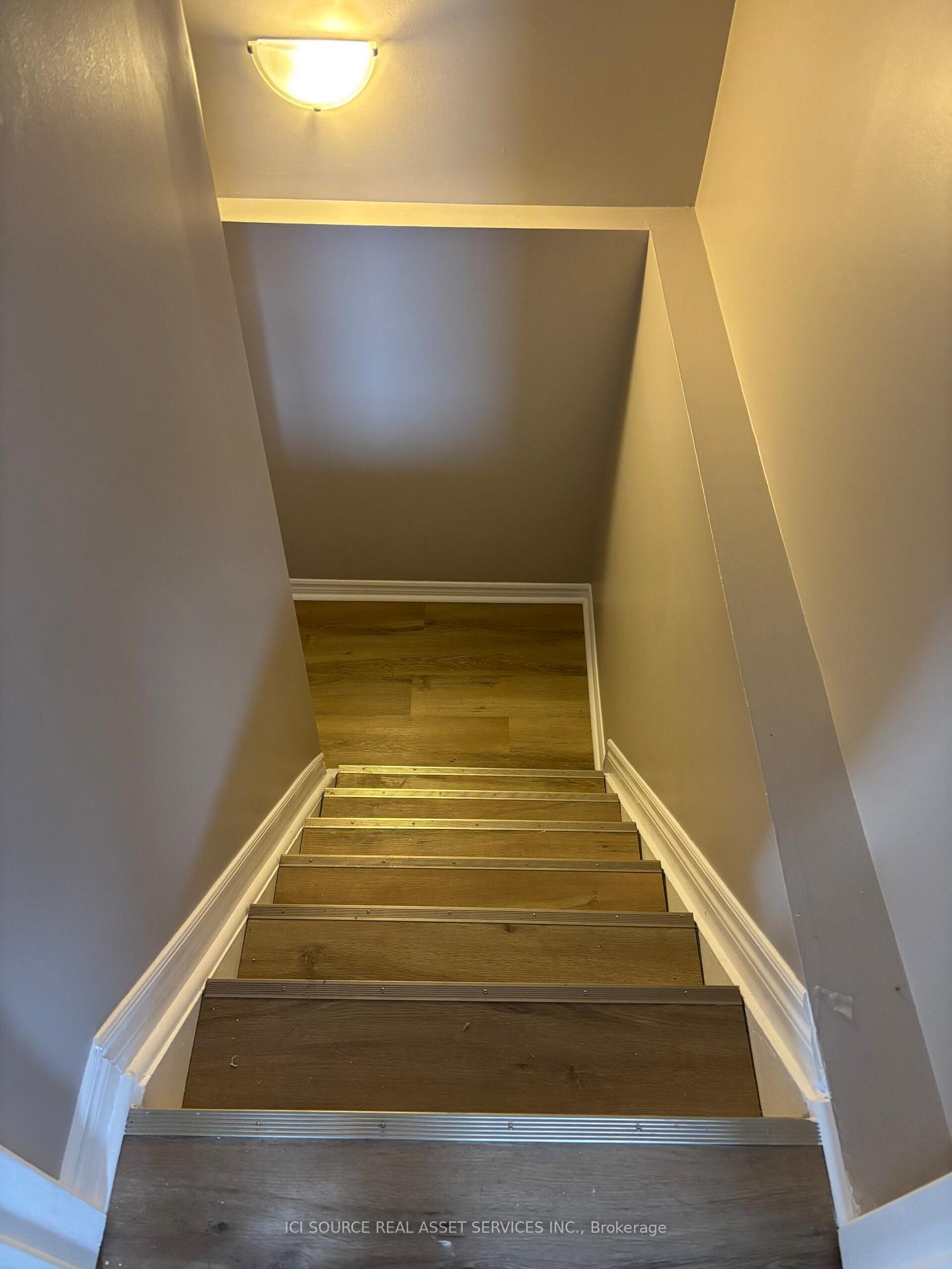 Photo 13 of 1792 Bromont Way, Ottawa, Chateauneuf — HOMEH