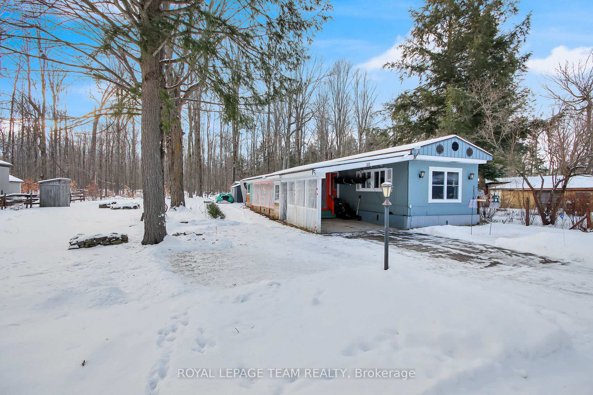 Front of Unit 10, 10146 County 43 Road