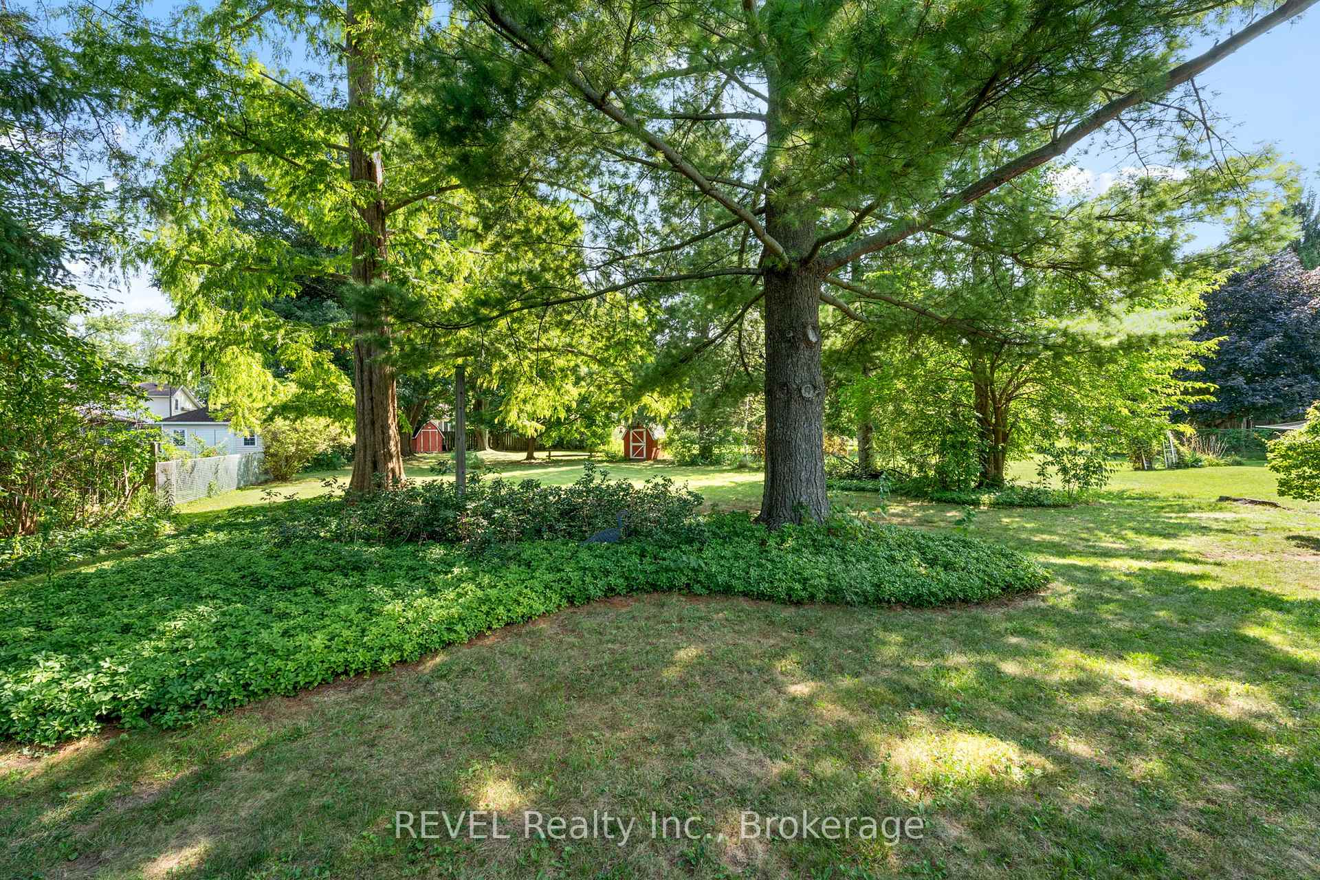 Photo 6 of 5548 Hodgson Avenue, Niagara Falls, Ascot — HOMEH