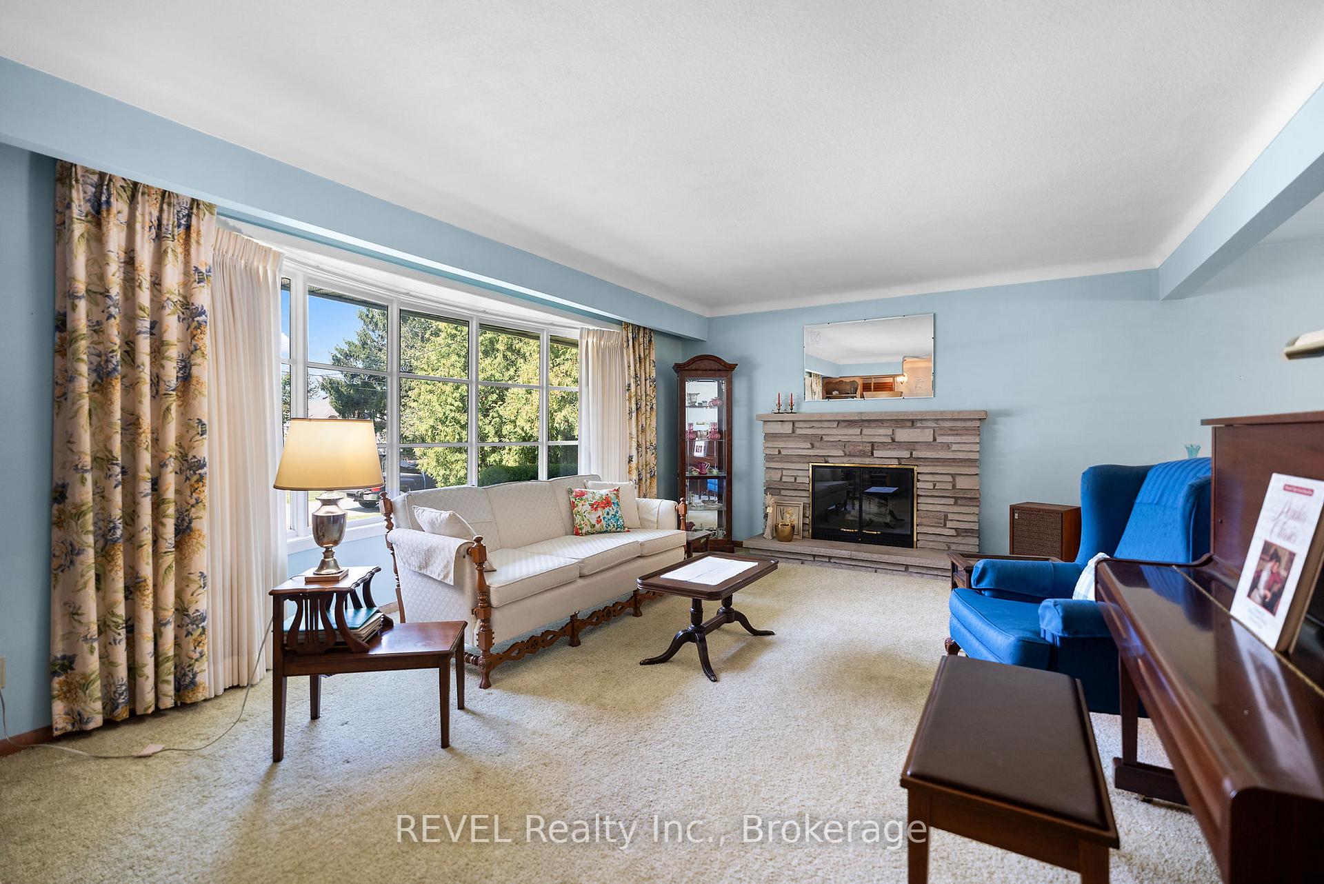 Photo 12 of 5548 Hodgson Avenue, Niagara Falls, Ascot — HOMEH