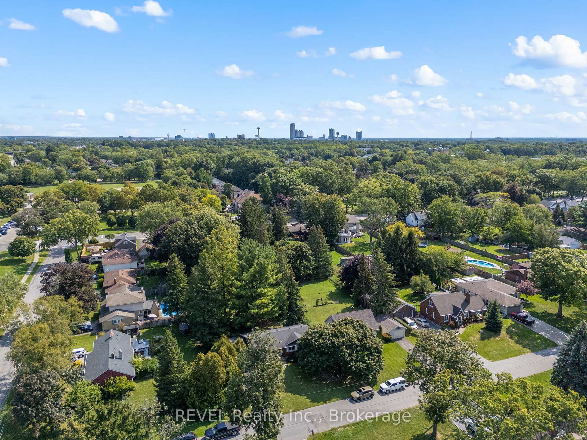 Photo 40 of 5548 Hodgson Avenue, Niagara Falls, Ascot — HOMEH