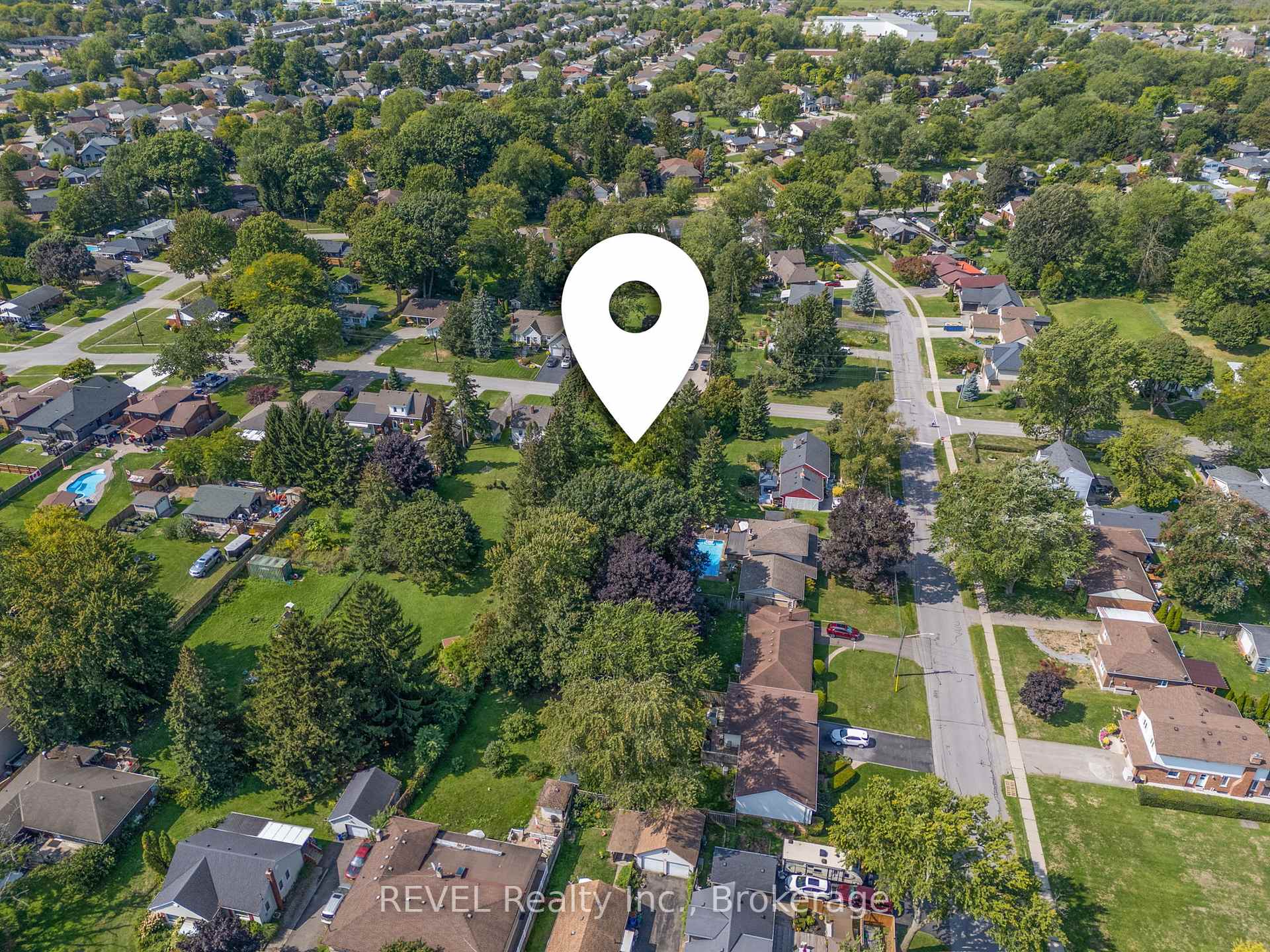 Photo 43 of 5548 Hodgson Avenue, Niagara Falls, Ascot — HOMEH