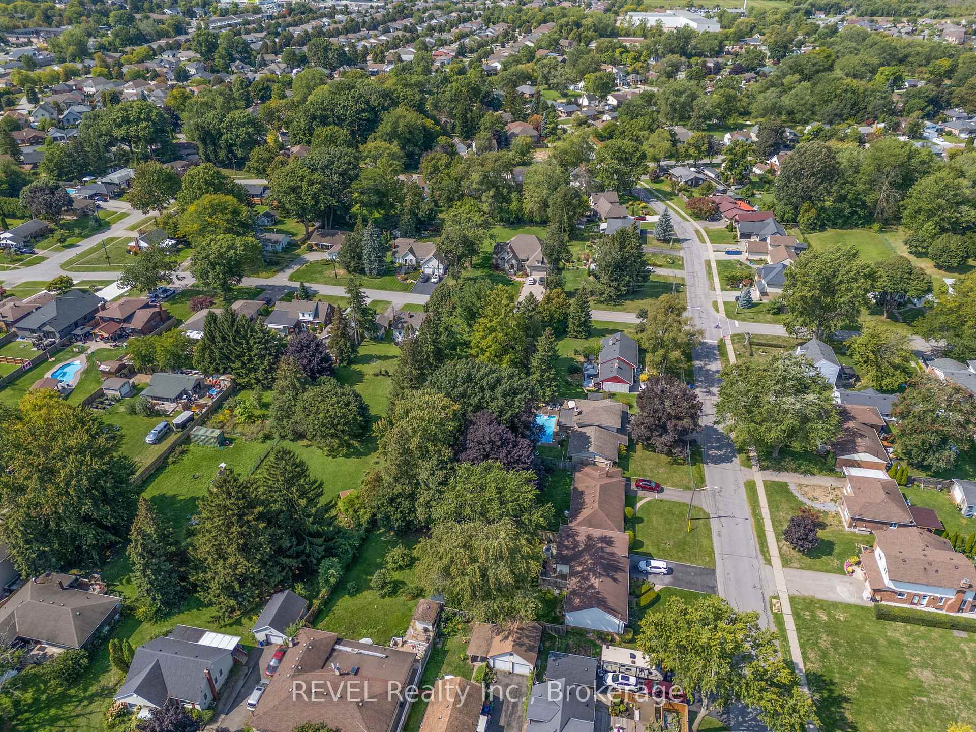 Photo 44 of 5548 Hodgson Avenue, Niagara Falls, Ascot — HOMEH
