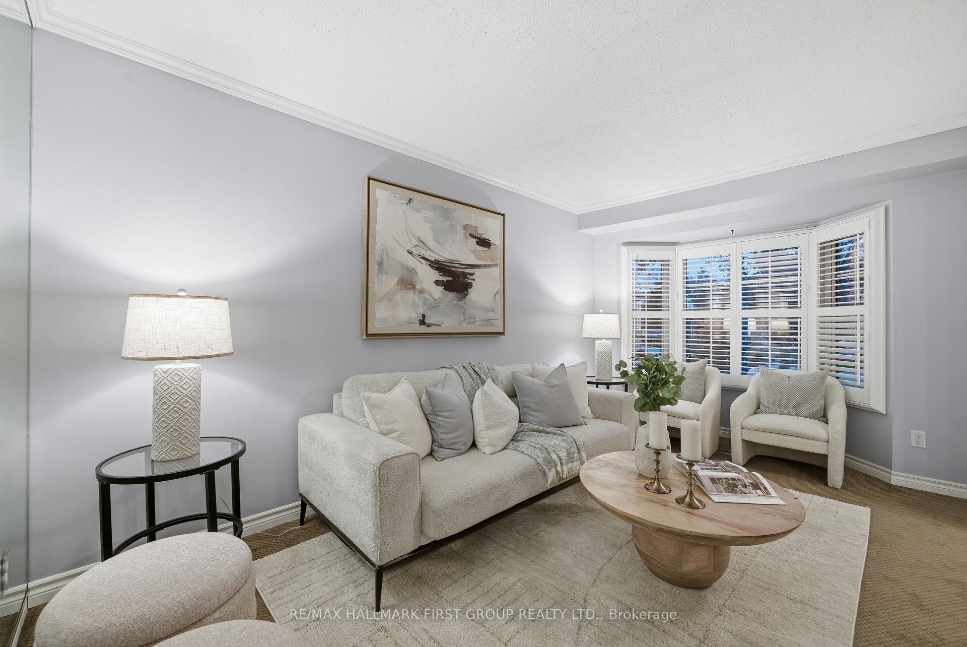 Photo 6 of 858 Bennett Court, Oshawa, Pinecrest — HOMEH