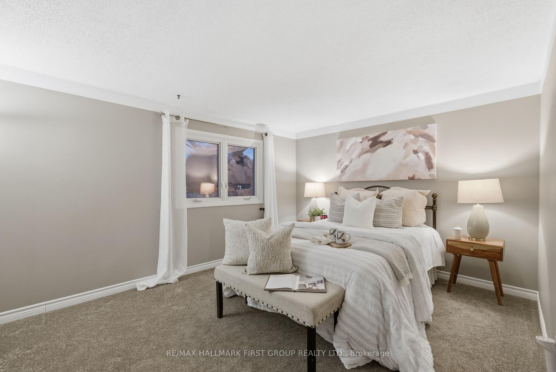 Photo 16 of 858 Bennett Court, Oshawa, Pinecrest — HOMEH