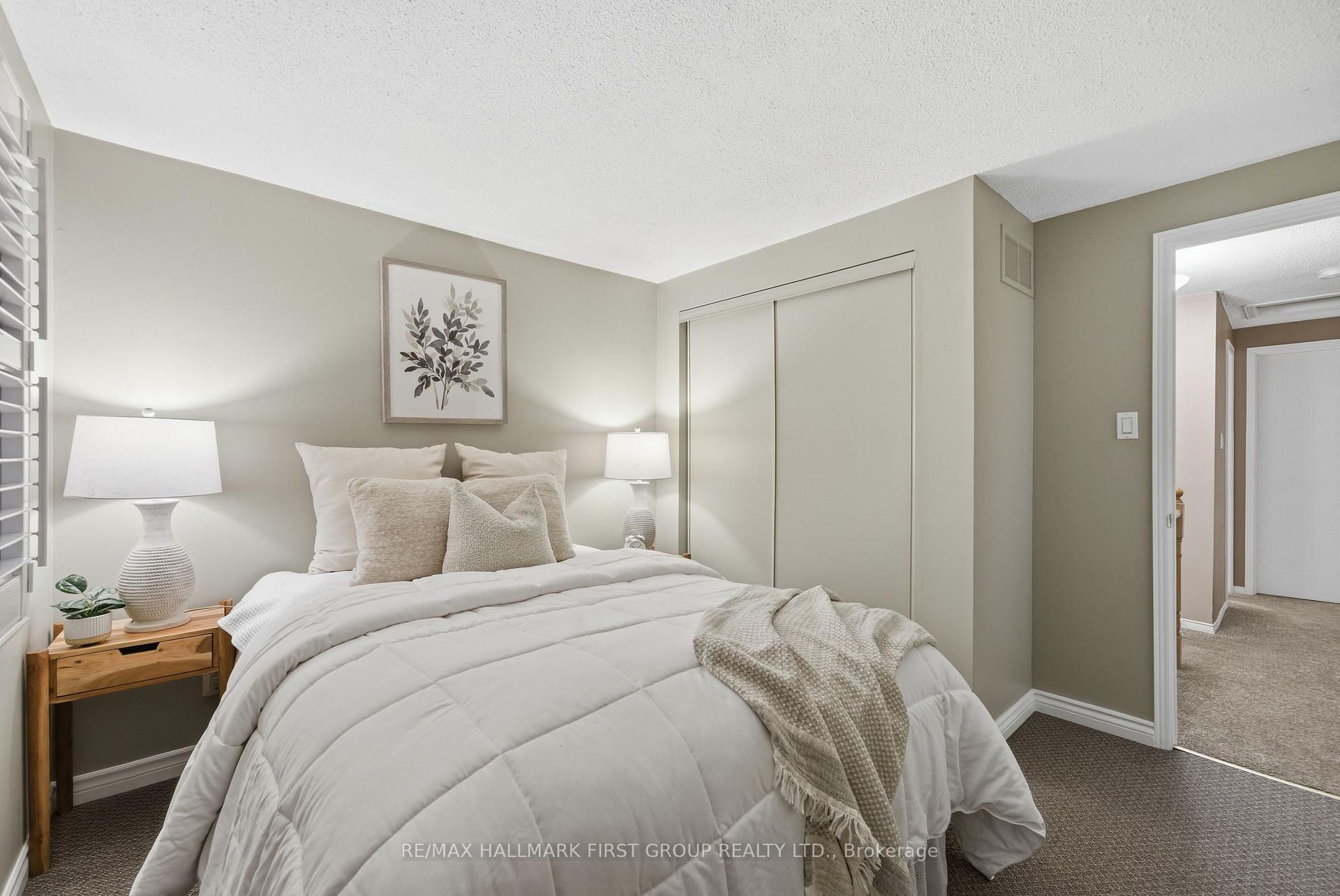 Photo 22 of 858 Bennett Court, Oshawa, Pinecrest — HOMEH