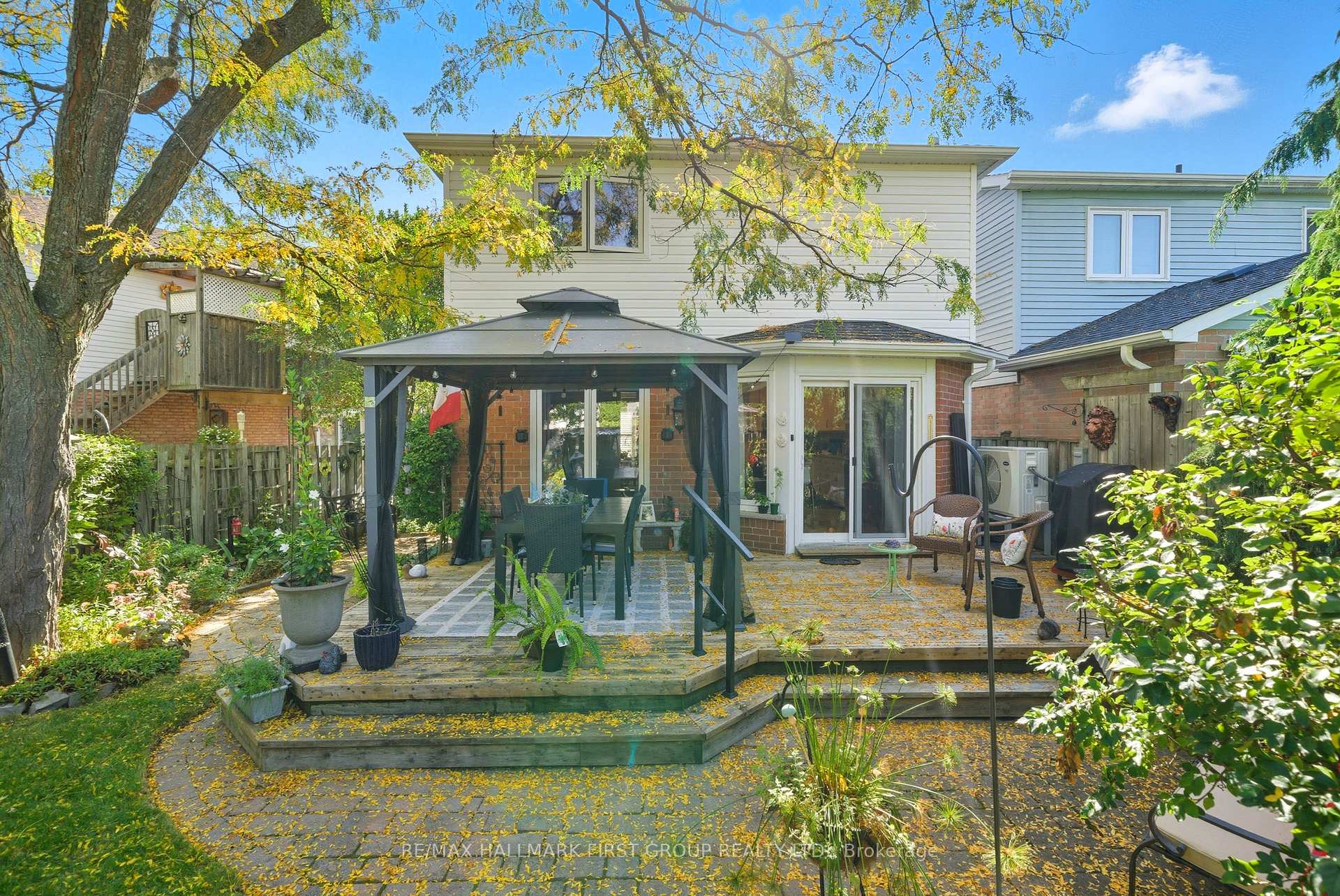 Photo 30 of 858 Bennett Court, Oshawa, Pinecrest — HOMEH