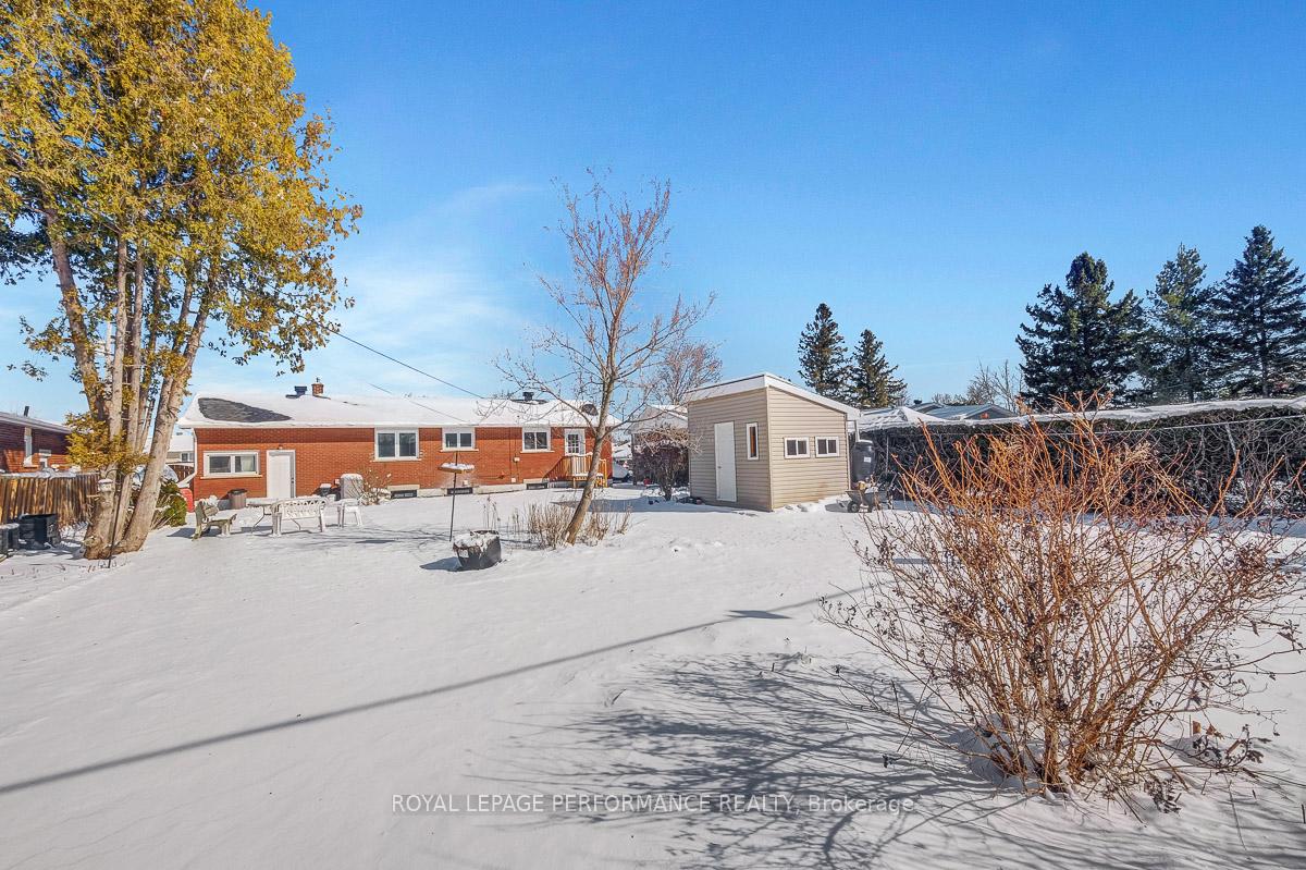 Photo 12 of Unit A, 882 Balsam Drive, Ottawa, Chatelaine Village — HOMEH