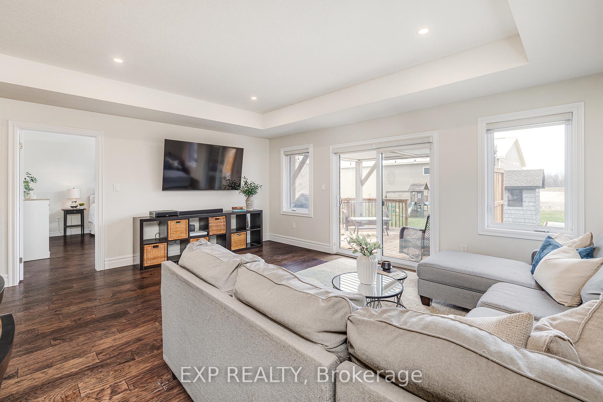 Photo 12 of 300 Krotz Street E, North Perth, Listowel — HOMEH