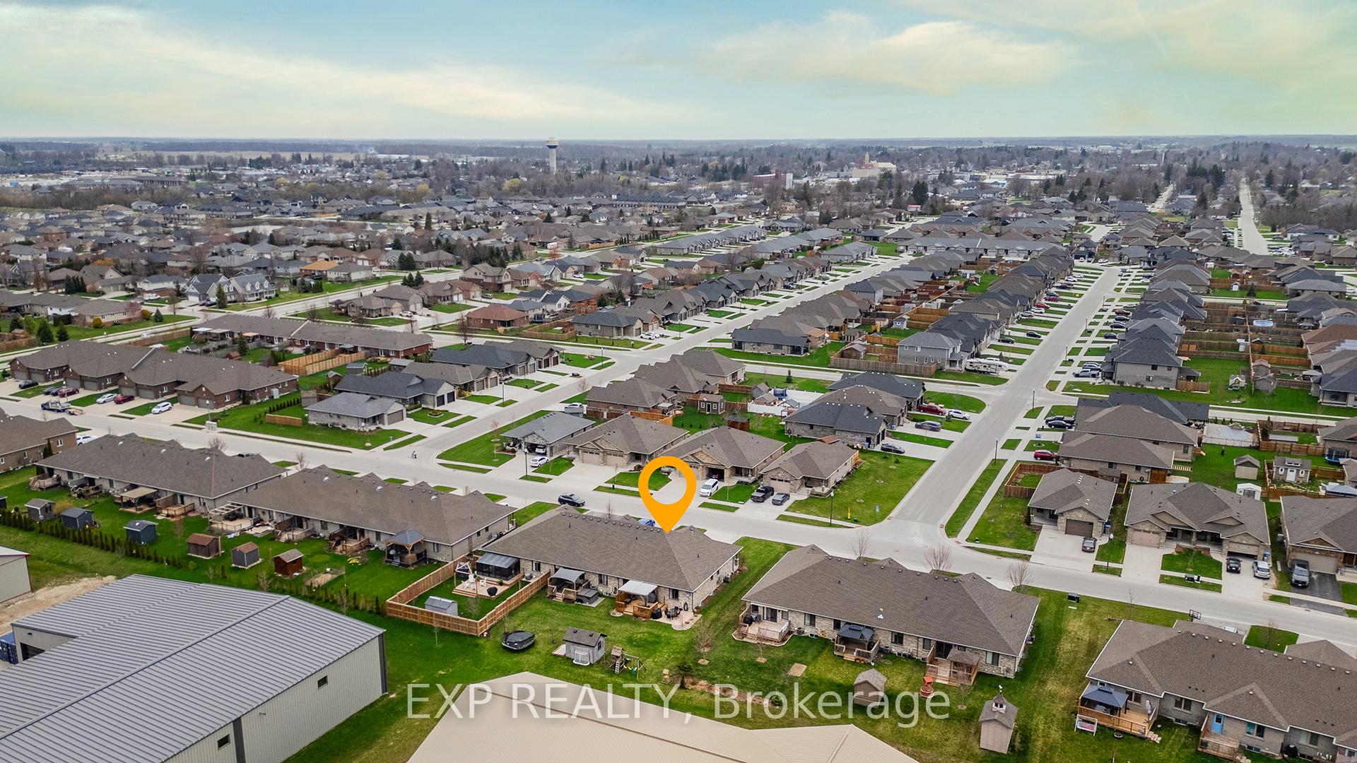 Photo 30 of 300 Krotz Street E, North Perth, Listowel — HOMEH