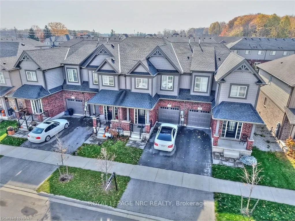 Photo 7 of 130 Acacia Road, Pelham, Fonthill — HOMEH