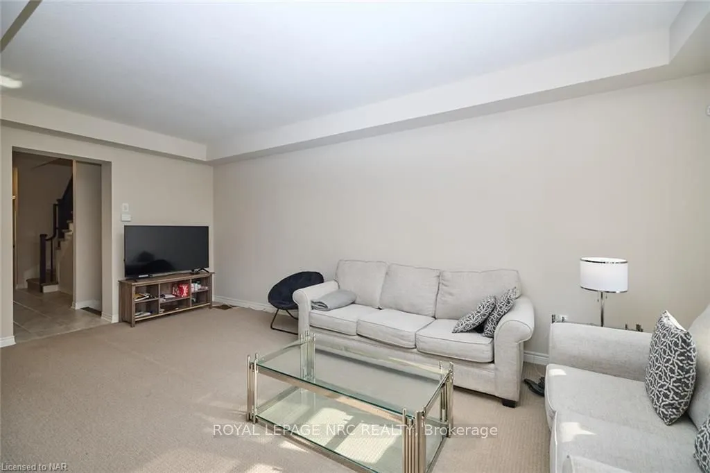 Photo 41 of 130 Acacia Road, Pelham, Fonthill — HOMEH